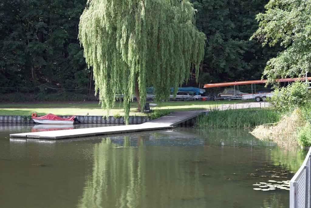 Wassersport-Appartements Am Stoessensee Berlin Bagian luar foto
